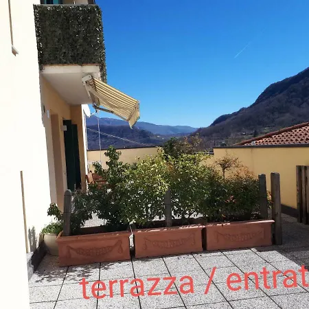 Casa Vacanza Al Sole 公寓 雷维内拉戈