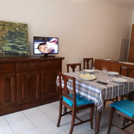 Casa Vacanza Al Sole 公寓